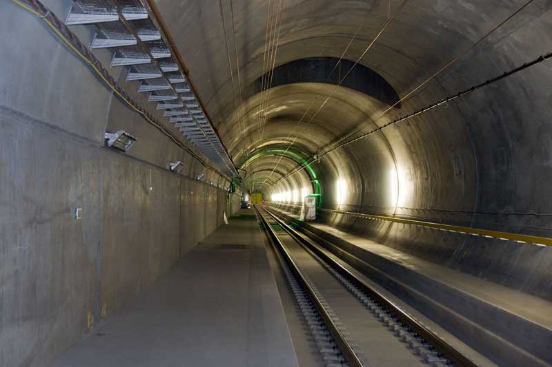 Átadták a világ leghosszabb vasúti alagútját